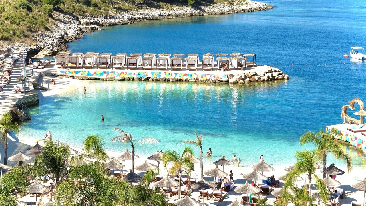 Photo of Others in Sarande