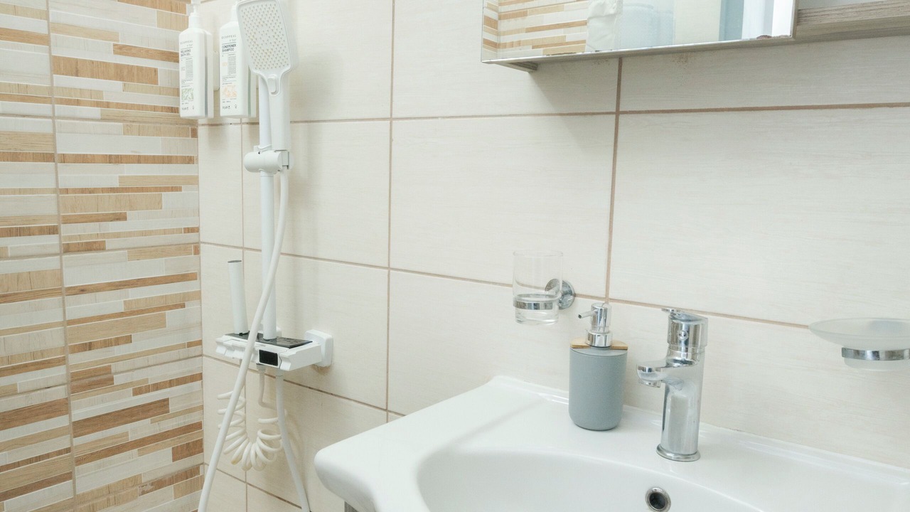 Photo of Bathroom in Aegina Town