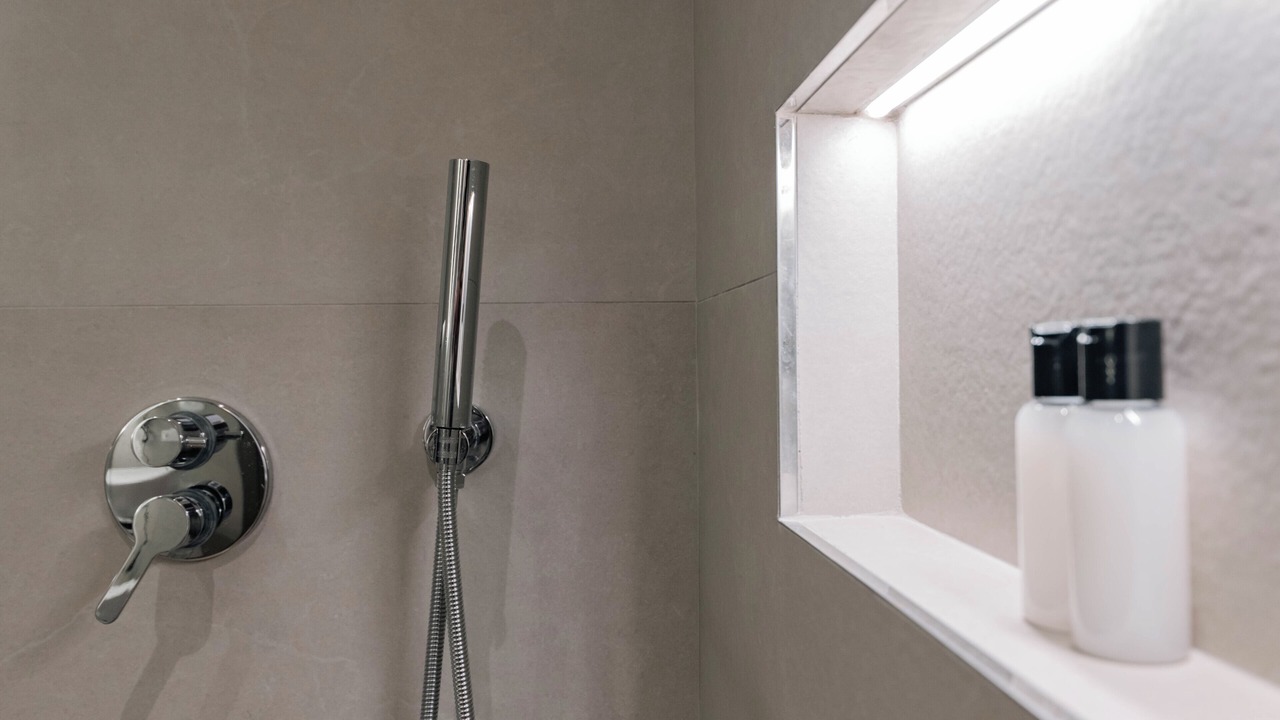 Photo of Bathroom in Qender