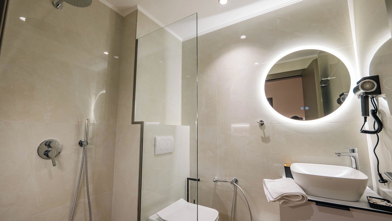 Photo of Bathroom in Qender