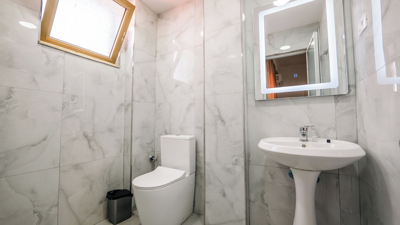 Photo of Bathroom in Golem
