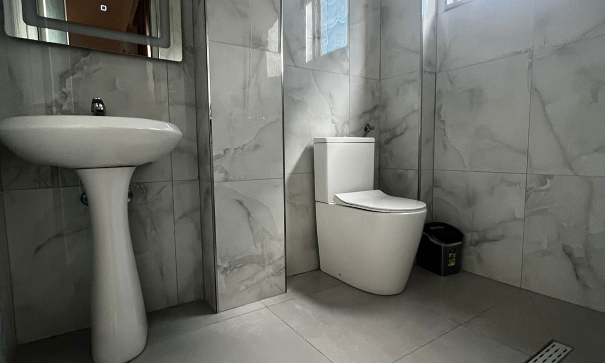 Photo of Bathroom in Golem