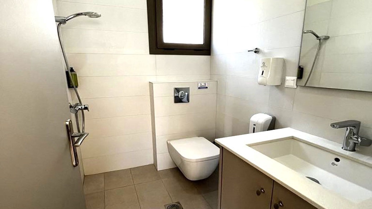 Photo of Bathroom in Kariotai