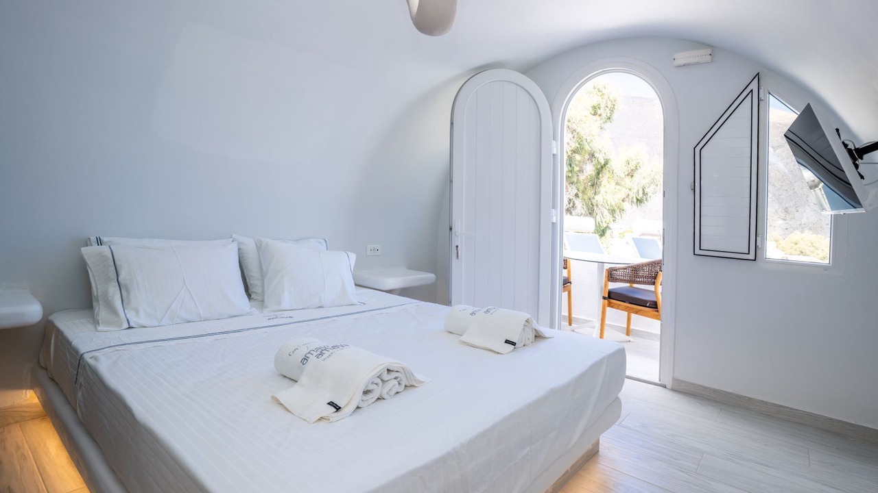 Photo of Bedroom in Perissa