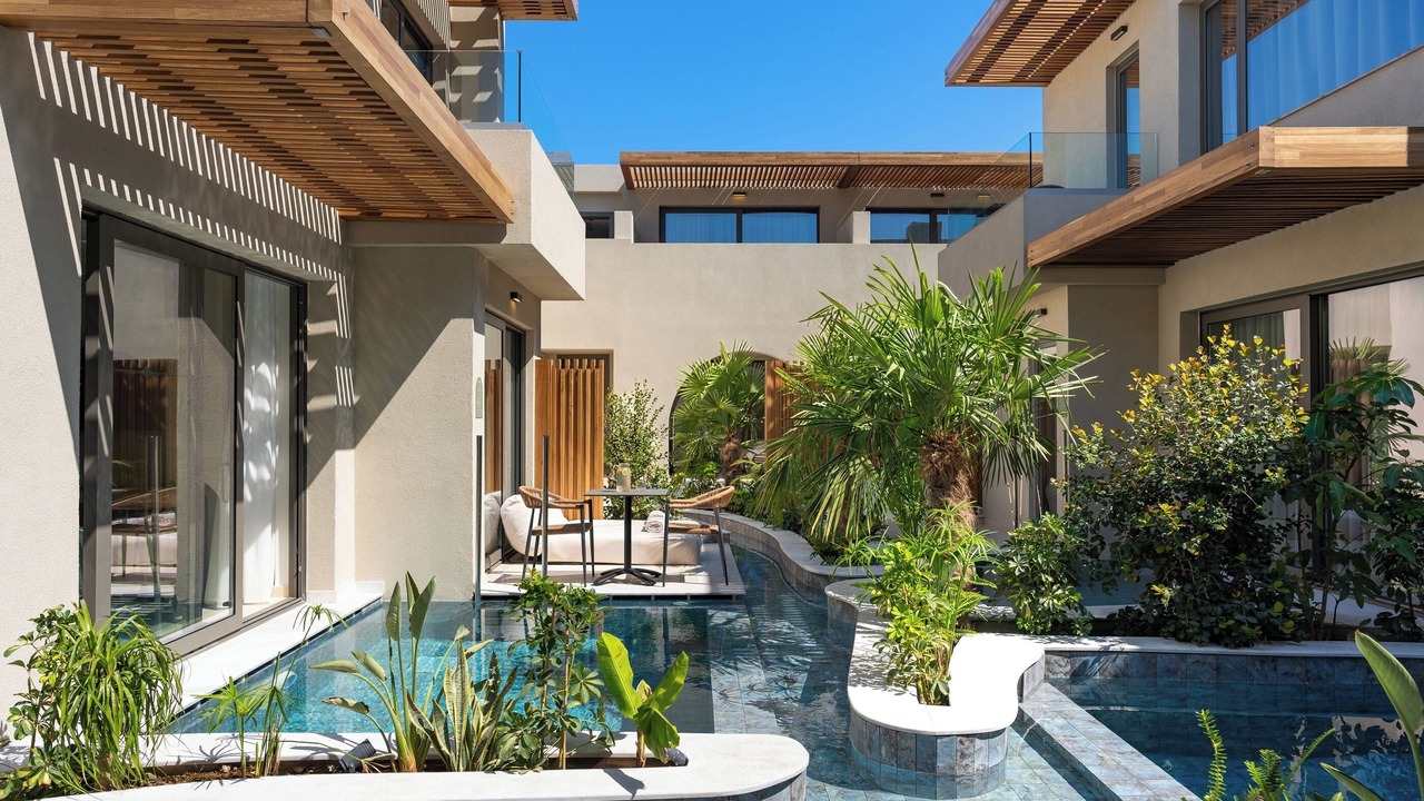 Photo of Outdoor in Ixia