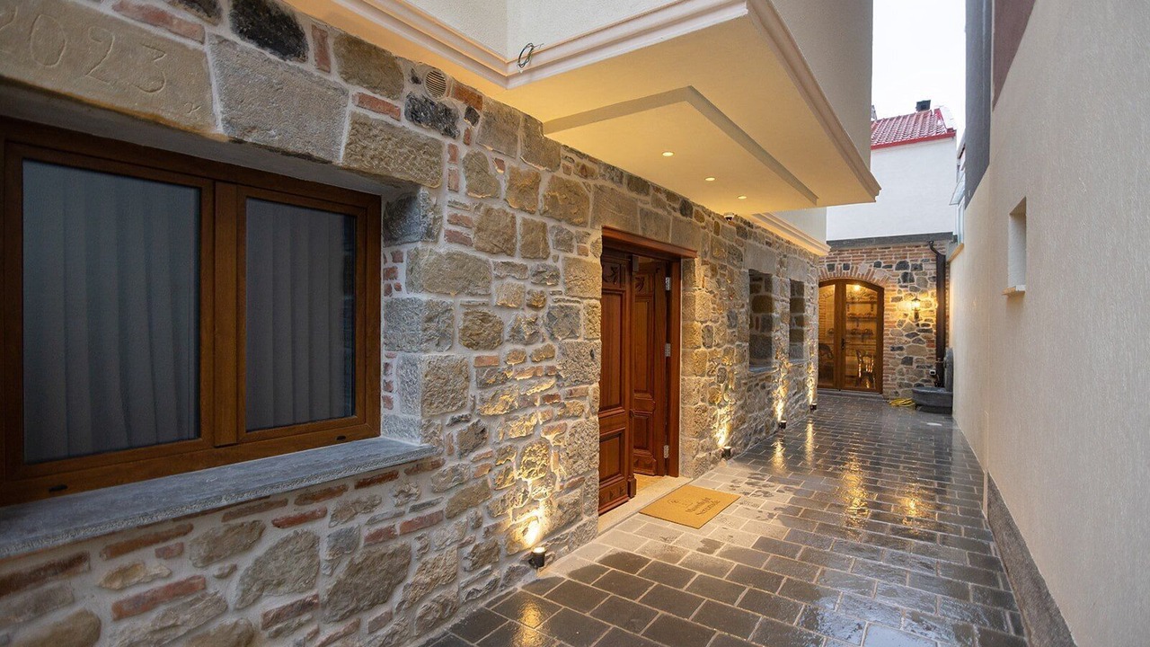 Photo of Outdoor in Korce