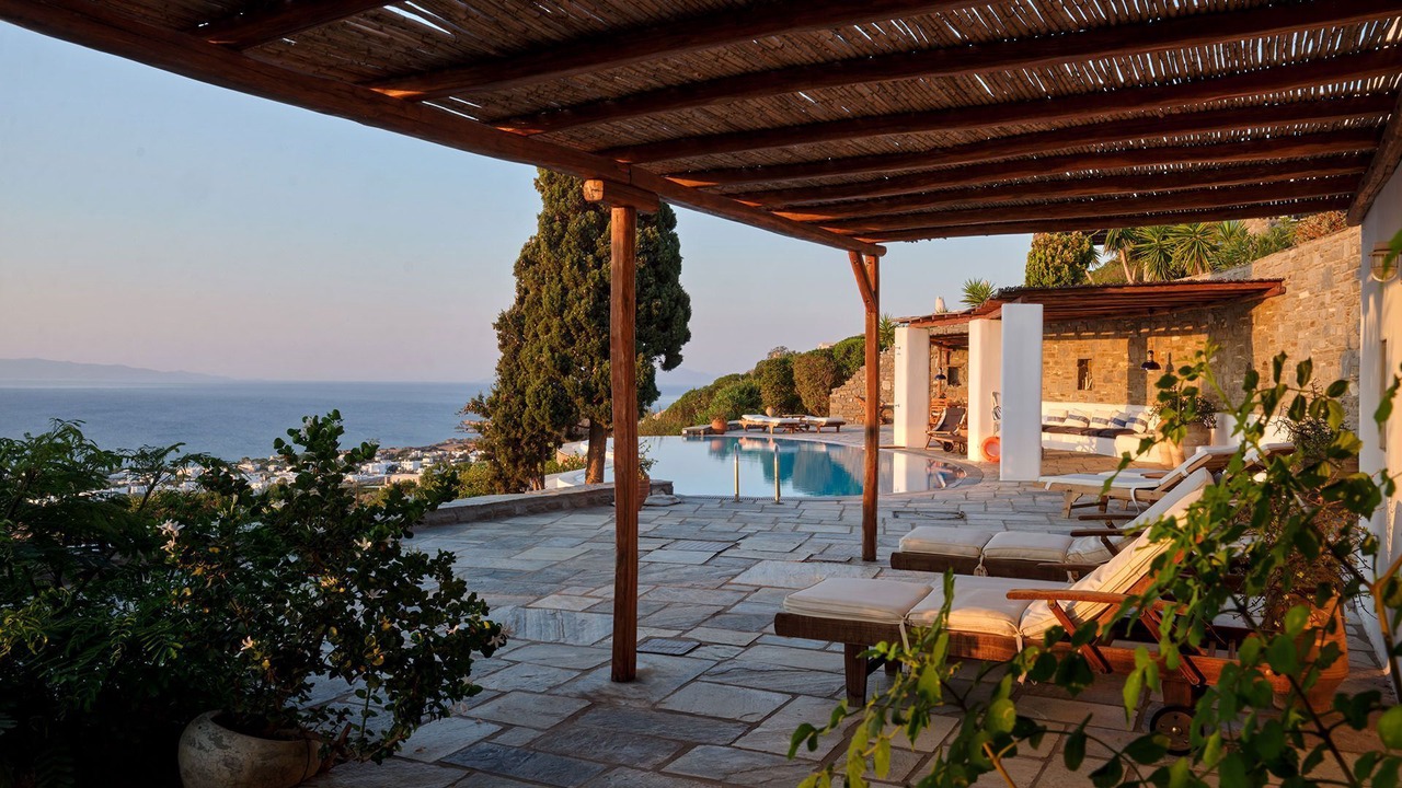 Photo of Patio Balcony in Drios