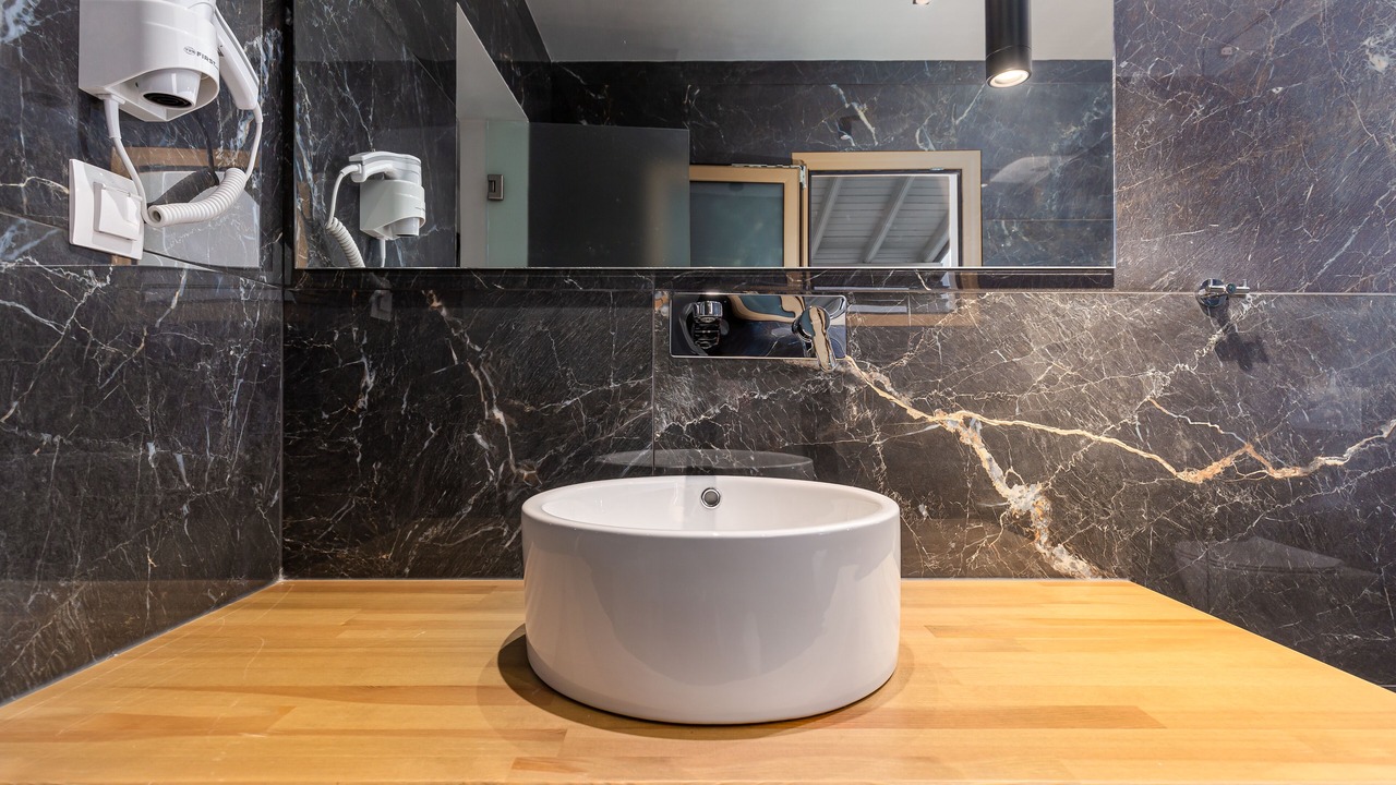 Photo of Bathroom in Benitses