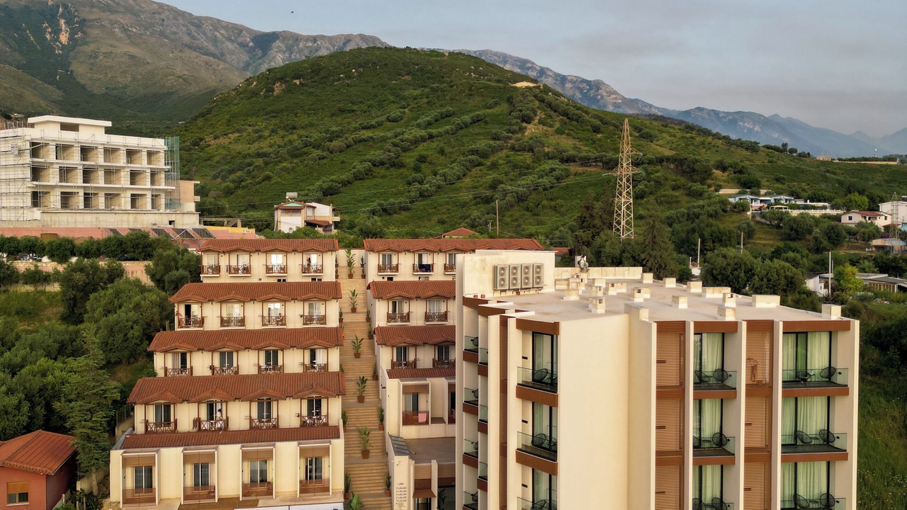 Photo of Outdoor in Radhime