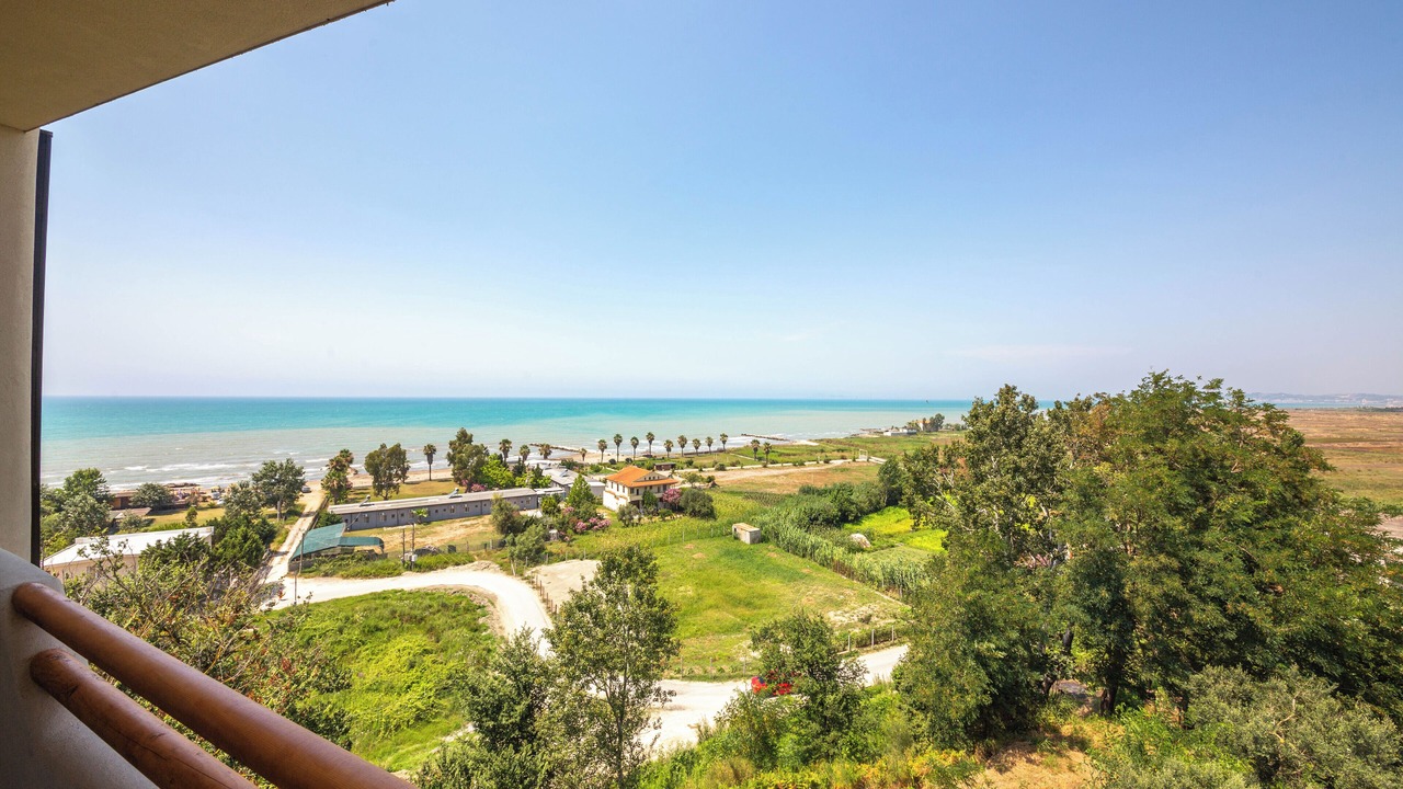 Photo of Patio Balcony in Rade