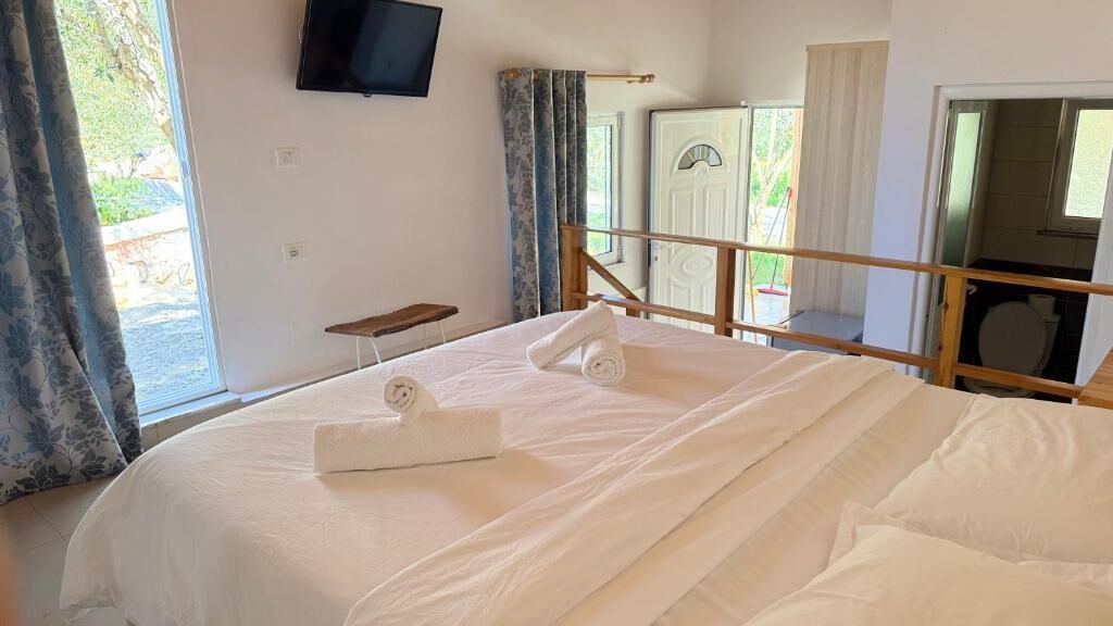 Photo of Bedroom in Ksamil