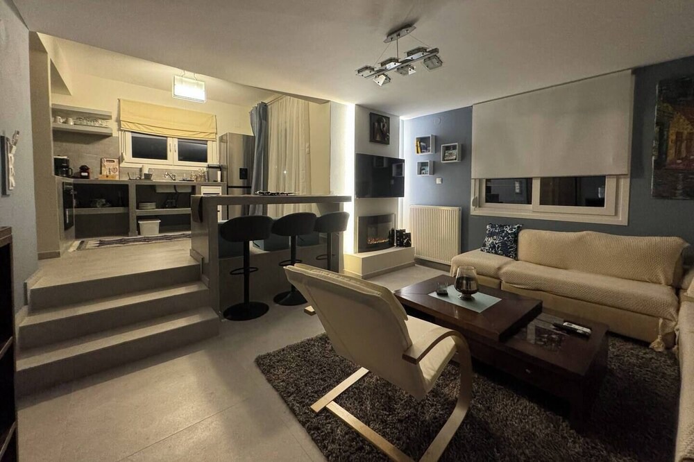 Photo of Livingroom in Volos City Centre