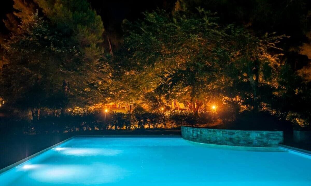 Photo of Outdoor in Sane