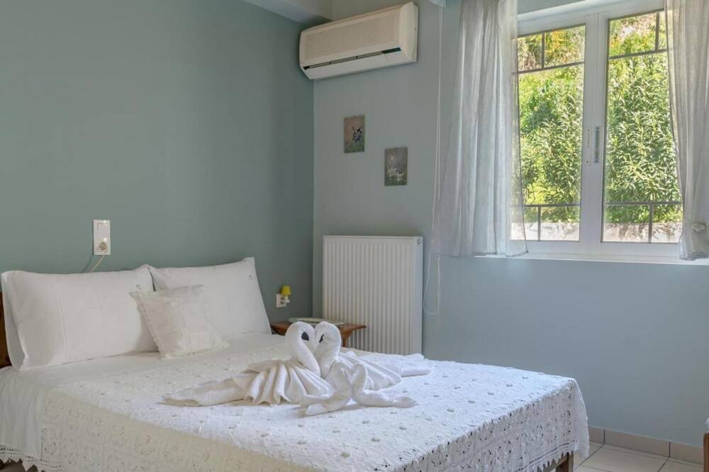 Photo of Bedroom in Kalamaki