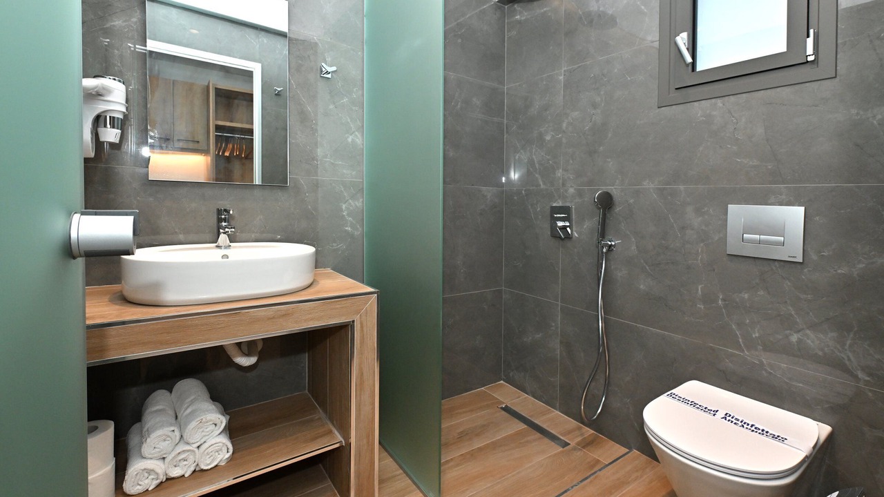 Photo of Bathroom in Kallithea