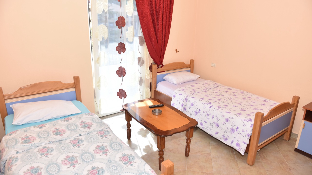 Photo of Bedroom in Diber