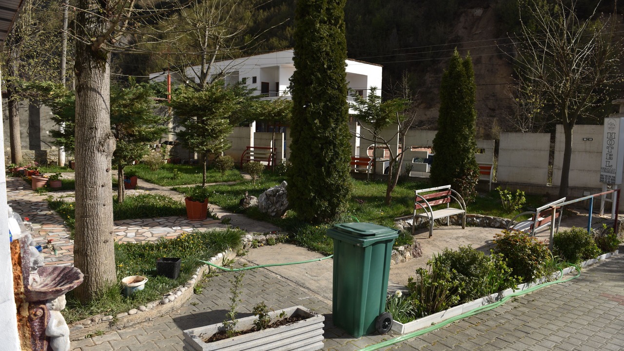 Photo of Outdoor in Diber