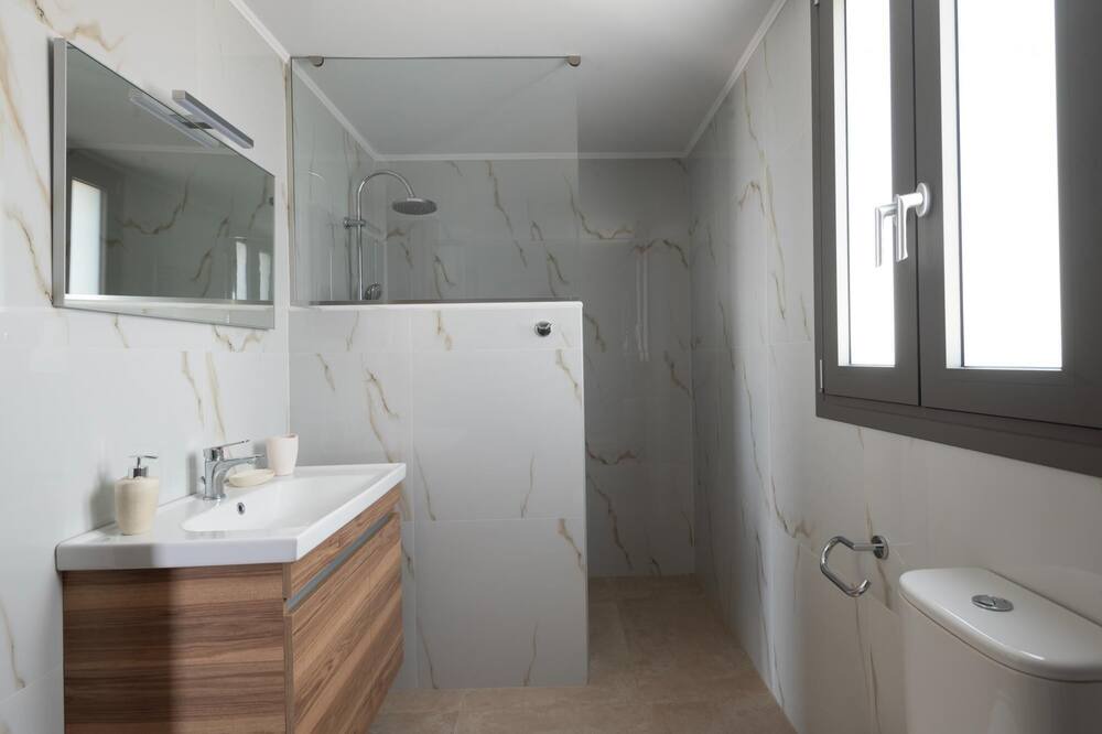 Photo of Bathroom in Pylos-Nestoras