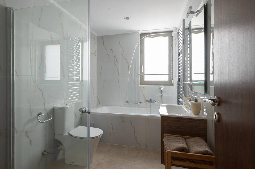 Photo of Bathroom in Pylos-Nestoras