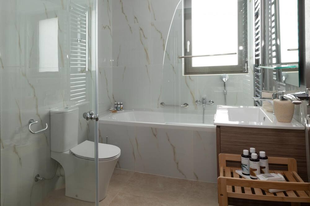 Photo of Bathroom in Pylos-Nestoras