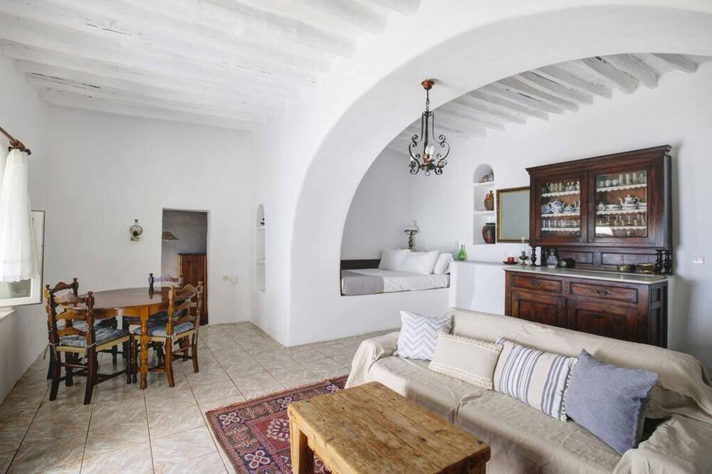 Photo of Livingroom in Kardiani