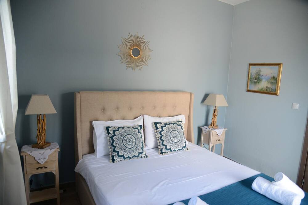 Photo of Bedroom in Sourpi