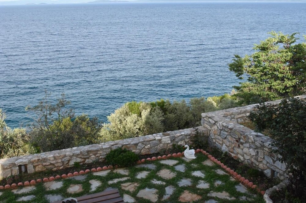 Photo of Outdoor in Sourpi