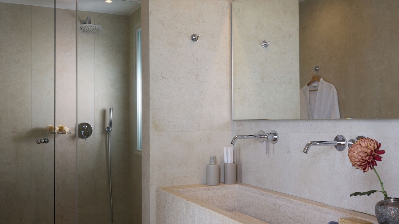Photo of Bathroom in Akrotiri