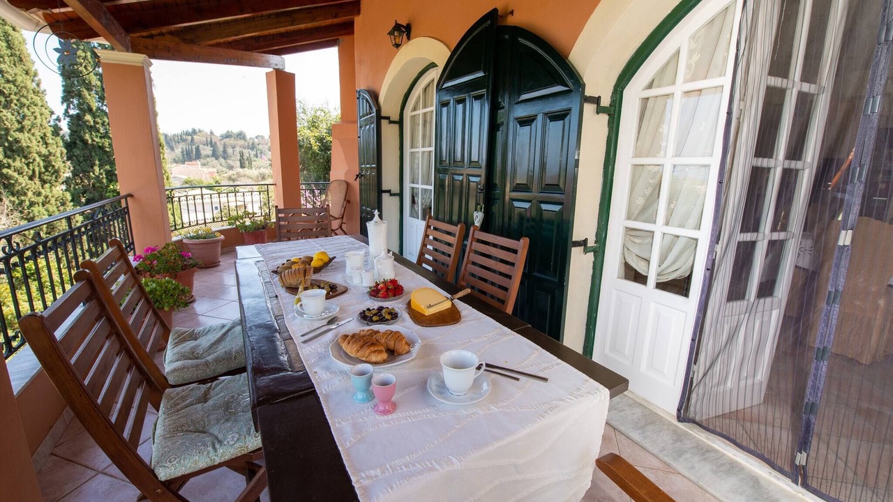 Photo of Patio Balcony in Perama