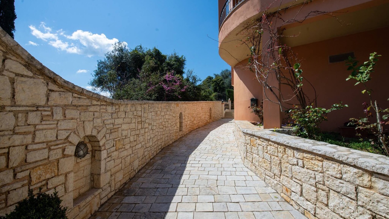 Photo of Patio Balcony in Perama