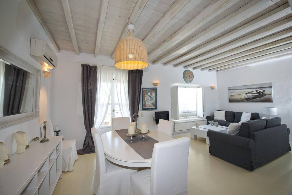 Photo of Livingroom in Kalafatis