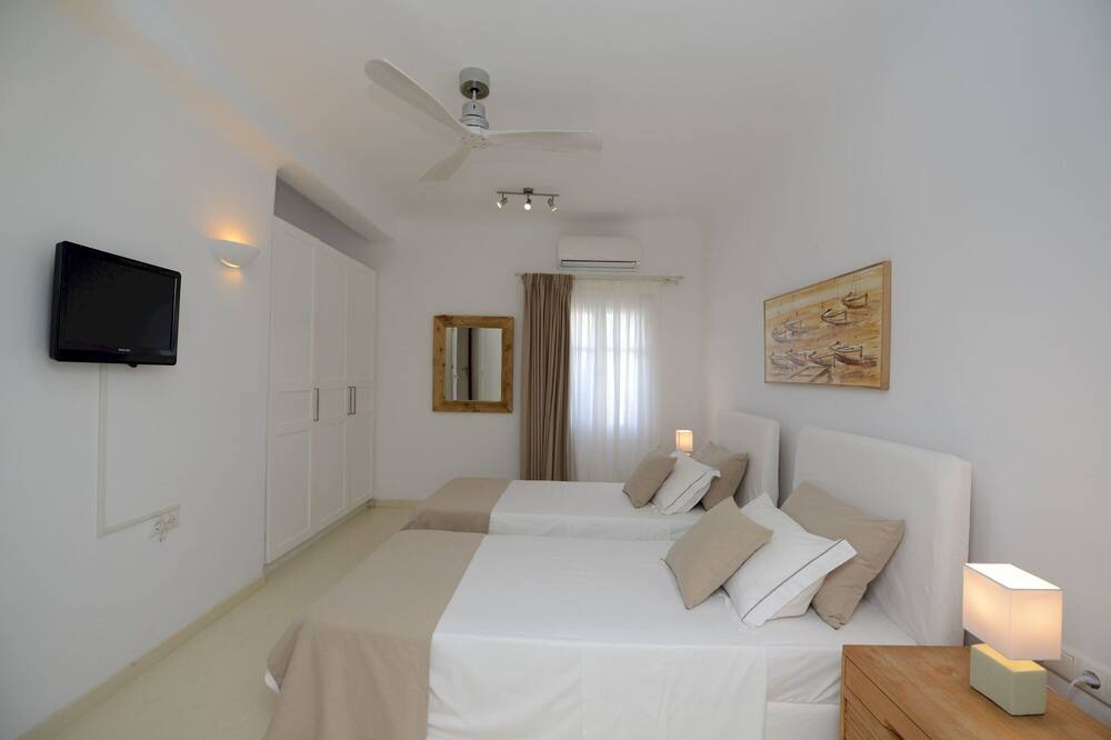 Photo of Bedroom in Kalafatis