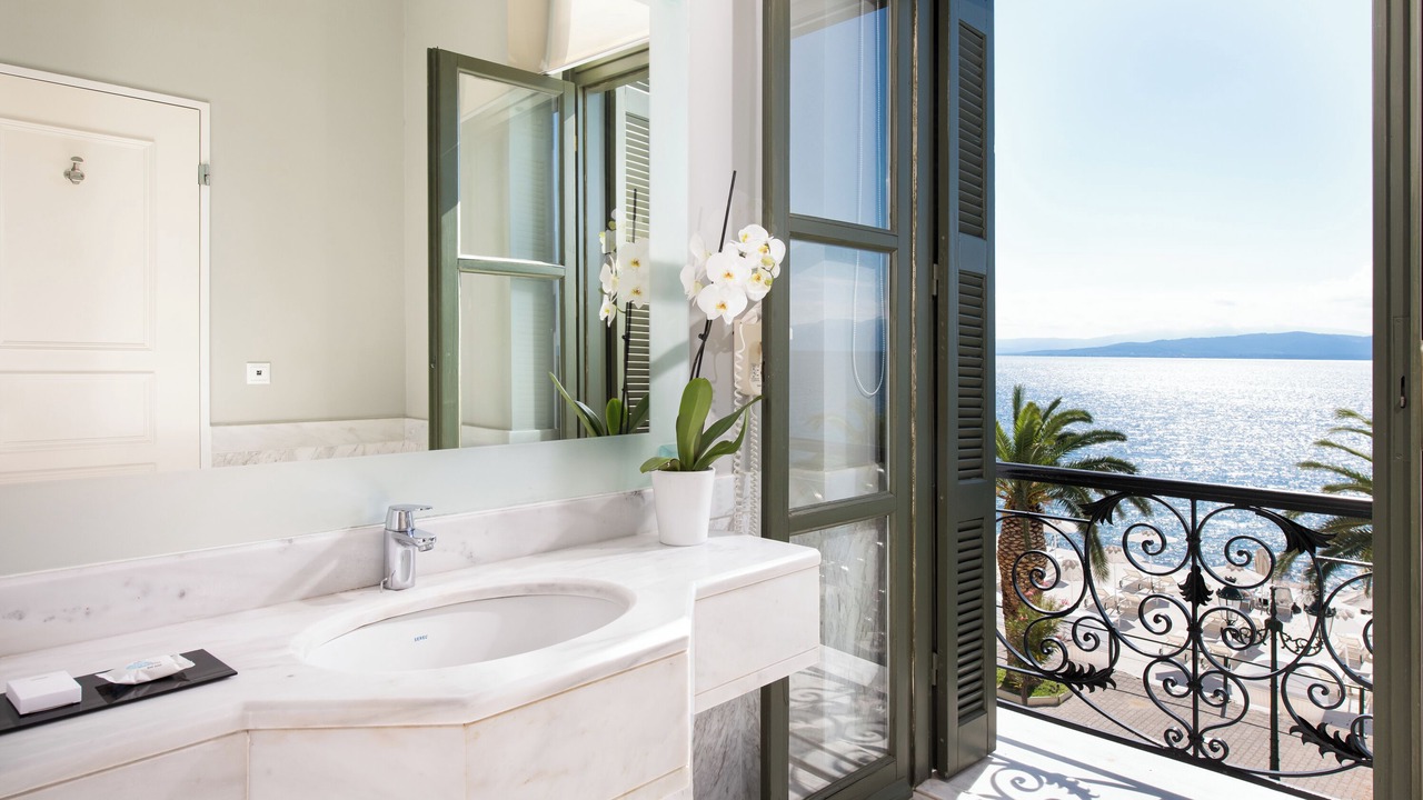 Photo of Bathroom in Aidhipsos