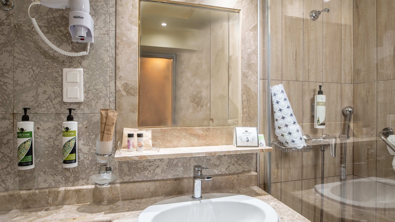 Photo of Bathroom in Vardaris