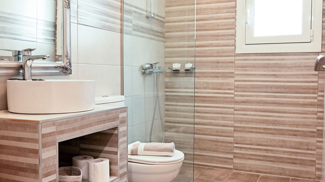 Photo of Bathroom in Benitses