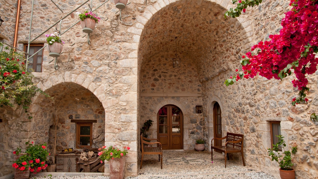 Photo of Buildings in Leonidio