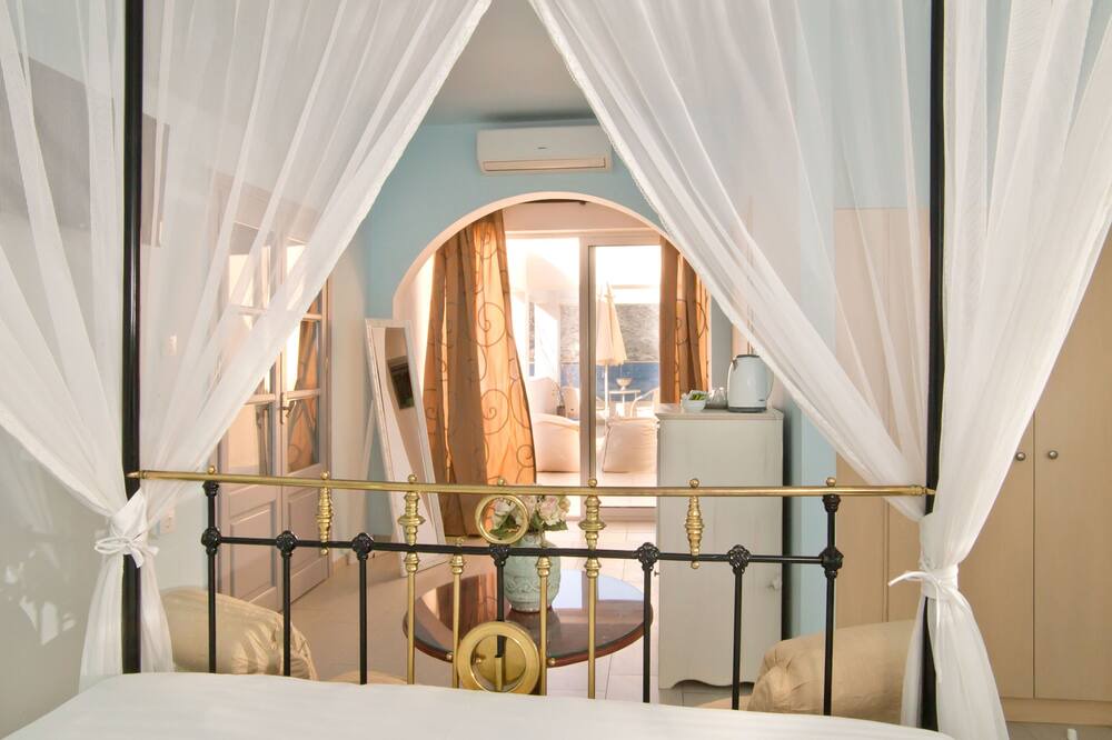 Photo of Bedroom in Massouri