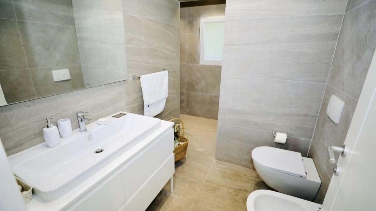 Photo of Bathroom in Golem