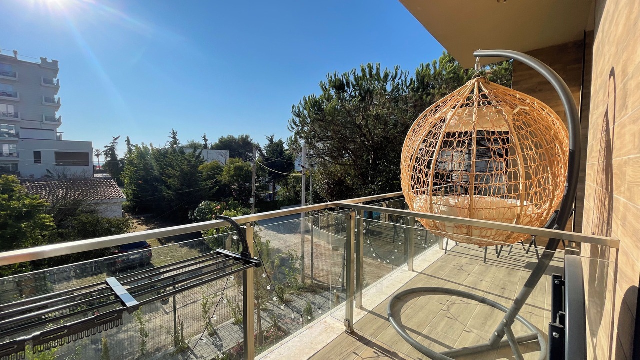 Photo of Patio Balcony in Golem