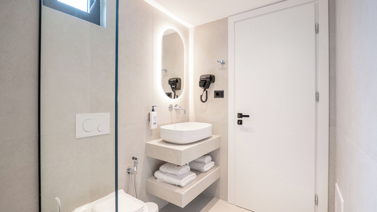 Photo of Bathroom in Borsh