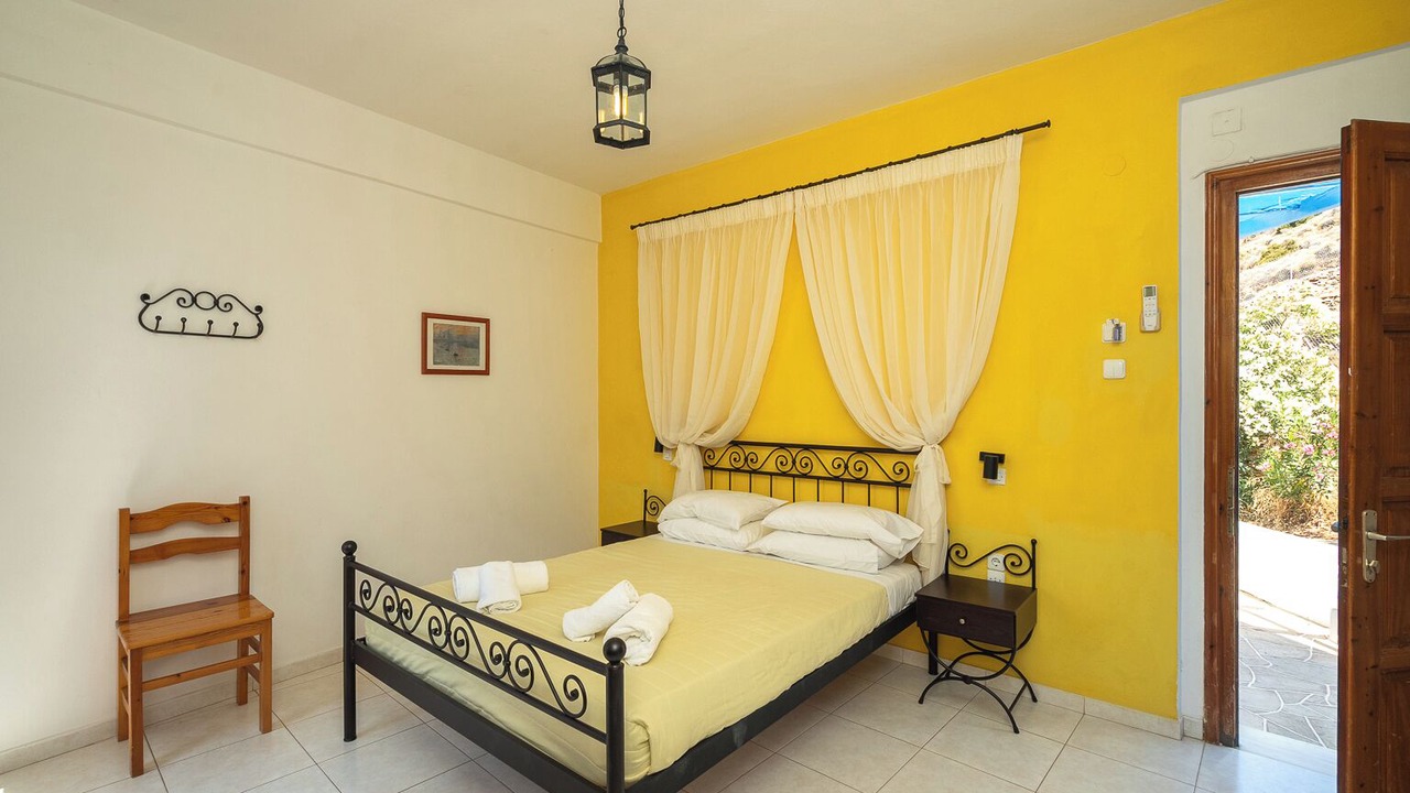 Photo of Bedroom in Kamares