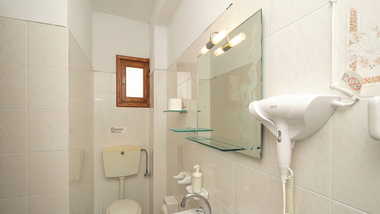 Photo of Bathroom in Kamares