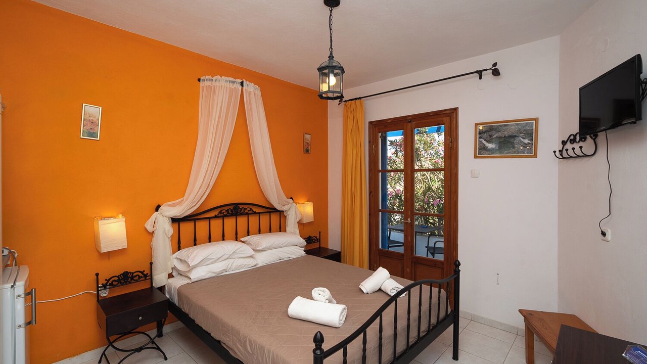 Photo of Bedroom in Kamares