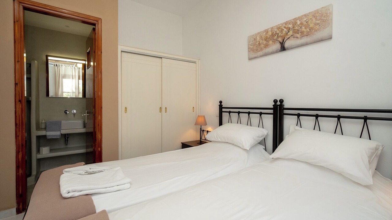 Photo of Bedroom in Kamares