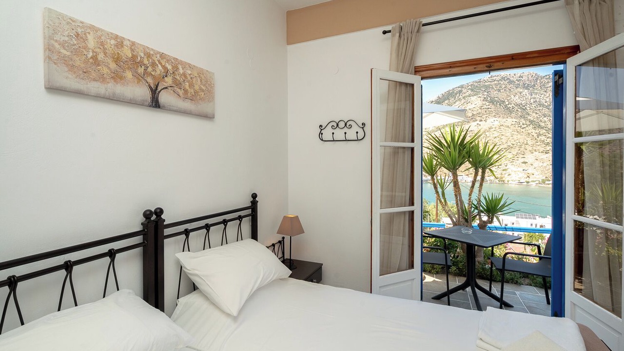 Photo of Bedroom in Kamares