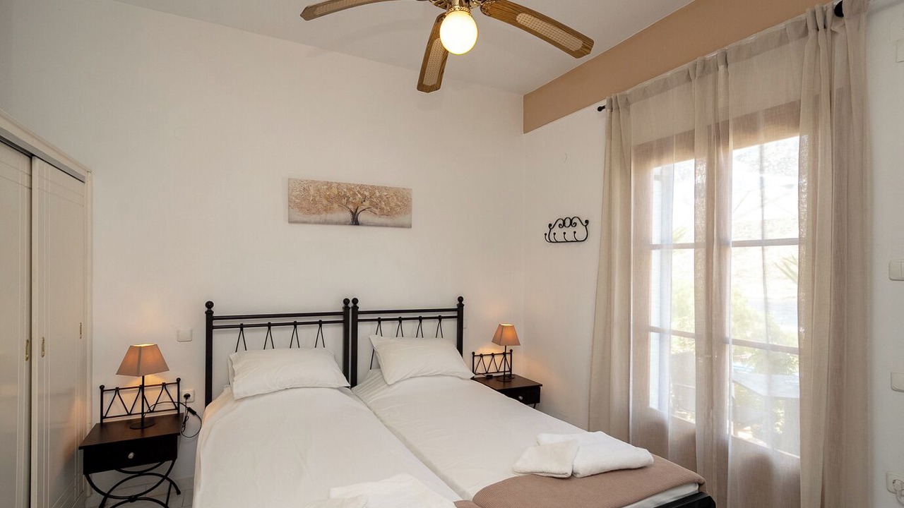 Photo of Bedroom in Kamares