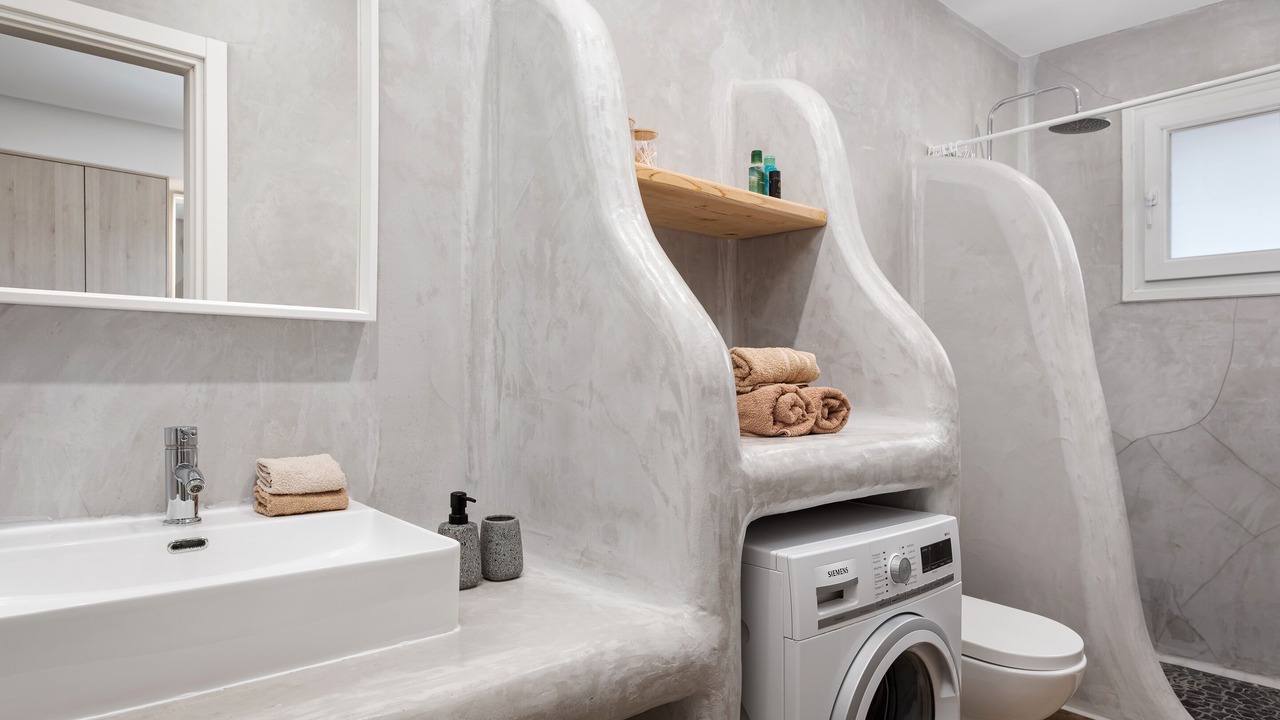 Photo of Bathroom in Saronikos