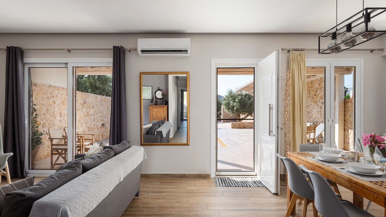 Photo of Outdoor in Saronikos