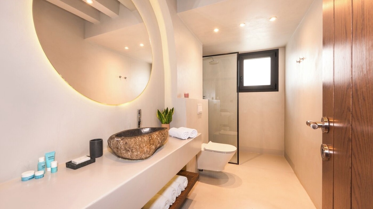 Photo of Bathroom in Almyros
