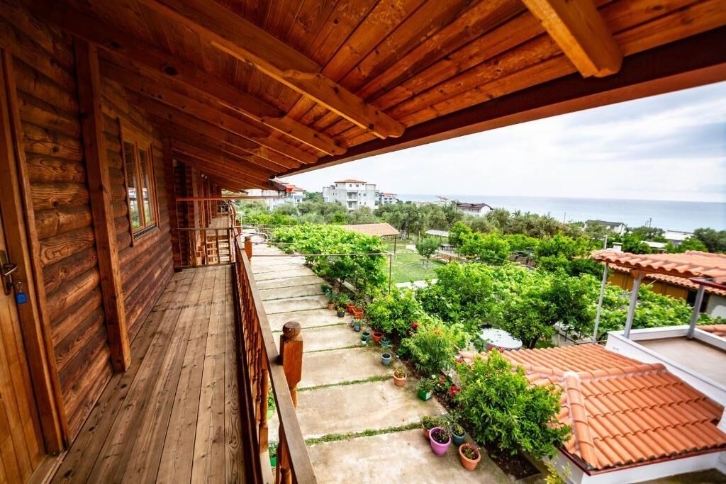 Photo of Patio Balcony in Qazim Pali